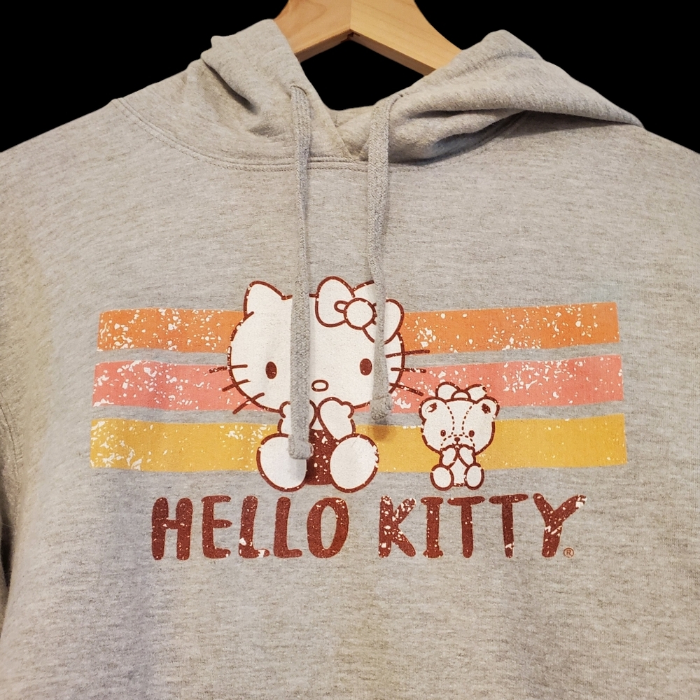 Sanrio Grey Hello Kitty Vintage Style Graphic Hoodie with Pockets, Size Large - Picture 2 of 8